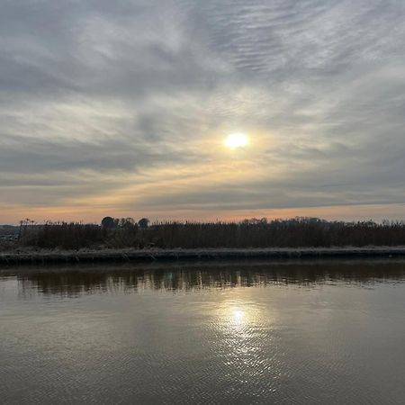B&B Noordoostpolder 에멀로드 외부 사진